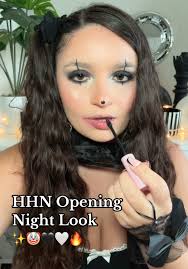 Everyone Doing A Halloween Stream Tonight I Need Makeup Inspo