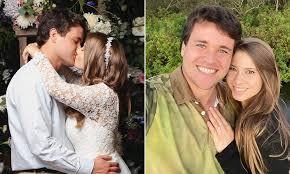 Her heart bloomed sunflowers so she would always face the light. Bindi Irwin Shares First Wedding Photo Amid Coronavirus Pandemic Daily Mail Online