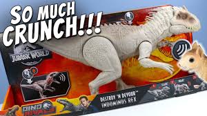 Her body is a grayish white with darker highlights around the fenestra of the skull, and along the back. New Jurassic World Indominus Rex Destroy N Devour Dino Rivals Mattel Youtube