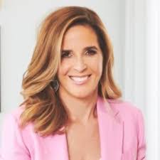 Carolina Negrin's Instagram, Twitter & Facebook