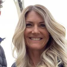 Colette Raymond (@4coletter)