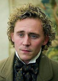 Tom Hiddleston Via Twitter I Love The Curly Blonde Hair Sigh I Wish He D Grow Out His Hair Again Tom Hiddleston Toms Tom Hiddleston Dancing