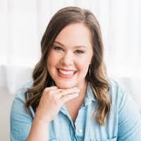 Julie Torrence's Instagram, Twitter & Facebook