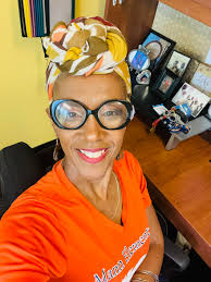 My name is Ashley Roberts😊 I am a Special Education Assistant at PHES I  started Assisting 2 years ago and really found my passion for Special  Education when I was lucky enough