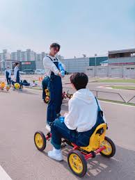 Pin Oleh Danae Di Svt Entertainment Seventeen Selebritas