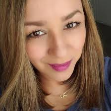 Monika Carrera Make Up