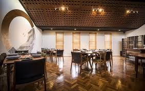Jock zonfrillo (formerly barry zonfrillo, born 4 august 1976) is a scottish celebrity chef and television presenter based in melbourne, victoria. Orana Sydney Residence Reviews Photos Orana Tripadvisor