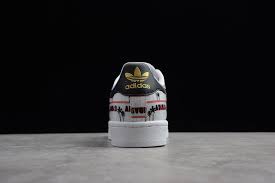 Meacham has reveled local kids with his tales of this fierce drag on that resides deep in the forests of the pacific northwest. Adidas Superstar Nigo Bearfoot White Red Black Womens Size Stan Smith Canvas Shoes For Women With No Back
