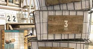 セリアで見つけたクックガードの柄が可愛かったので で切ってアイアンカゴとコラボさせてみました 小さめサイズなので コンロ周りでは使わなそうだけどリバーシボーなのもまたオサレ さすがセリアだぁー ˊ ᵕˋ セリア リメイク 100均