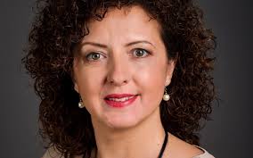 Simona Dan's Instagram, Twitter & Facebook