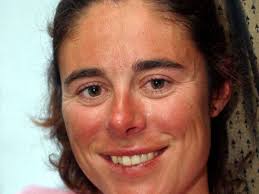 (cnn) a british mountaineer who recently died on everest warned of overcrowding at the summit in his last post to social media. Schwerer Ruckschlag Fur Pasaban Panorama