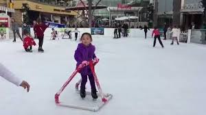 Rates are $6 per 45 minutes. Ice Skating In Roseville Galleria Youtube