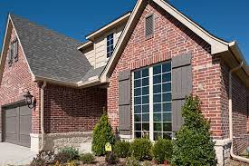 Outstanding curb appeal and versatility have made king size brick the best selling item in the acme brick product line.compared with standard size brick, acme king size brick can lower total brick wall cost by 25% or more. Otter Creek American Traditional Exterior Dallas By Acme Brick Company Houzz
