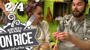 Larissa rieß aka lari luke ist ein wahrer tausendsassa: 2 4 Burger Battle Lars Max Vs Larissa Rockstah Rocket Beans On Rice 27 04 2016 Youtube