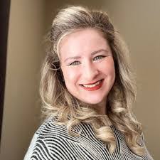 Dana Backus's Instagram, Twitter & Facebook