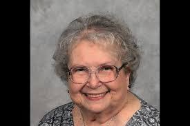 Martha Applegate's Instagram, Twitter & Facebook