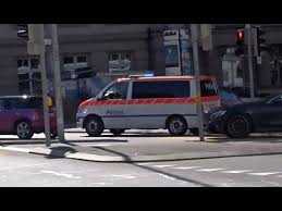 Unter ihrem facebook post schreibt die. Zuger Polizei Im Einsatz Schweiz 2020 Youtube
