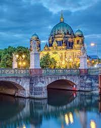 Mire más de 7000 testimonios de hoteles de los huéspedes reales para elegir la mejor habitación. The 12 Least Expensive But Most Dazzling European Cities Fotos De Alemania Viajar A Alemania Berlin Viaje