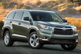 So what is it that sets the lexus apart and justifies the higher price point? Comparison Toyota Highlander Hybrid Limited 2016 Vs Lexus Rx 350 F Sport 2017 Suv Drive