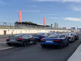 * audi highly recommends that a maintenance service be performed every 10,000 miles or 12 months. Audi R8 V10 Rws Vs Audi R8 V10 Plus A Dijon Prenois