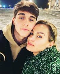 Flirt a 'Ballando'? Sophia Berto, la foto con Davide Bonolis