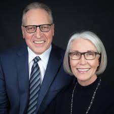 Read about the new presidents and matrons called to serve at these 8  temples