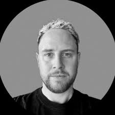 Tom Bakker (@tombakker_co)