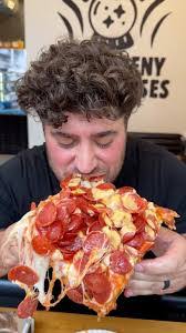 Shelby Abraham's Instagram, Twitter & Facebook