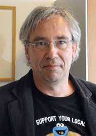 Verantwoording over Onze Taal. Jaargang 80