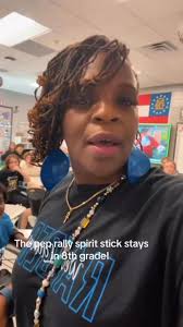 Lori Mullis Kemp I love it! 💙🤍💙