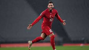 ˈhaːkan ˈtʃaɫhanoːɫu, born 8 february 1994) is a turkish professional footballer who plays as an attacking midfielder for serie a club milan and the turkish. Turkei Vs Aserbaidschan Live Im Tv Und Live Stream Sehen Die Ubertragung Heute Live Auf Dazn Dazn News Deutschland