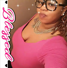 I could never be a 911 operator. Whenever someone would call l'd be like OMG