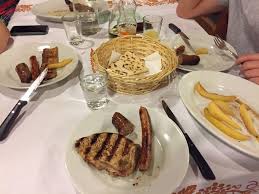Oggi è anche un ristorante molto frequentato e apprezzato, ideale per una serata al fresco della pineta. Casa Delle Aie Cervia Menu Prezzi Recensioni Del Ristorante