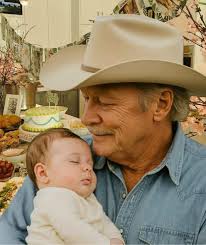 Little Susan drew it with all her heart, but sadly, she was laughed at by  her classmates and no one recognized her drawing... She really put a lot of  effort into it,