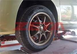 Pemilik kereta itu juga memberitahu dalang yang mencuri tayar mereka juga menaiki kereta perodua viva berwarna putih dengan melakukan kegiatan itu pada waktu awal pagi, katanya. N9 Radar 5 Tip Tayar Kereta Yang Patut Anda Kena Ambil Facebook