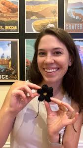 🌼The Daisy Pack🌼, ⠀, One project ends means a new one begins!! And in  this case, it’s the Daisy Pack. A cute lil fanny pack made with crocheted  puff flowers and a lot of 🩷 follow along to see how it ...