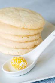 French Almond Macaroons Recipe Recipe Almond Macaroons Macaroon Recipes Recipes