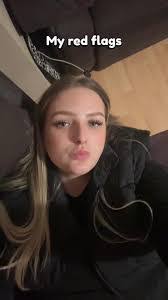 Kelsey Clements's Instagram, Twitter & Facebook