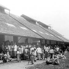 Hal ini bersesuaian dengan peribahasa melayu maufakat membawa berkat. Gotong Royong Dalam Menghadapi Pandemi Historia