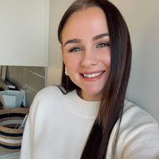 My friend and I are considering a townhome to live in after our leases are  up. Does anyone recommend good neighborhoods? Has to be newer, have a 2 car  garage, and at