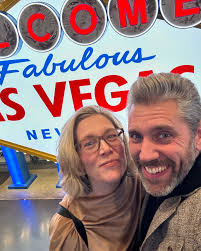 Vegas, whether neon signs or sunny skies, your lights are just too bright!  That wraps up another incredible week