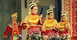 Pasalnya tarian yang dilakukan banyak dipengaruhi oleh kebudayaan dan peradaban dari negara india. Tari Zapin Akulturasi Seni Budaya Melayu Indephedia Com