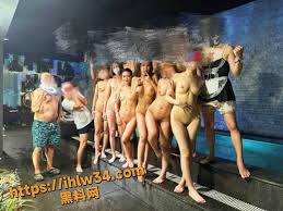 黑料网-台湾肥宅约炮专家在线教您如何用屌赚钱在家宅着也能照样做网黄！