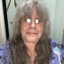 Sandra Rath (@sandiejoycer) • Threads, Say more