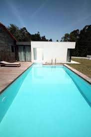 Moderner Flachdachbau Mit Charakter Gartenpools Moderne Hauser Modern