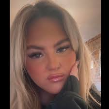 Hello, can anybody recommend a gym (not total fitness or freedom) that  would be suitable for a nearly 50 year old woman with a mildly arthritic  knee and one or two other