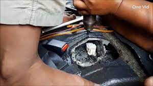 Apabila siap memasangkan pump pada tank, pasangkan balik tank pada tempatnya dan. Membuat Akses Ke Fuel Pump Untuk Proton Wira Youtube