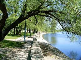 It is situated in the łódź voivodeship (since 1999); Tomaszow Mazowiecki Osrodek Wypoczynkowy Przystan