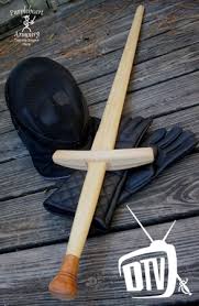 Here are a few steps towards building a fake fencing sword. Duello Tv Hema Wooden Longsword Kit