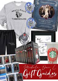 Unlocking the secrets of mystic falls : Gift Guide For The Tv Addict The Vampire Diaries Edition Michele One L